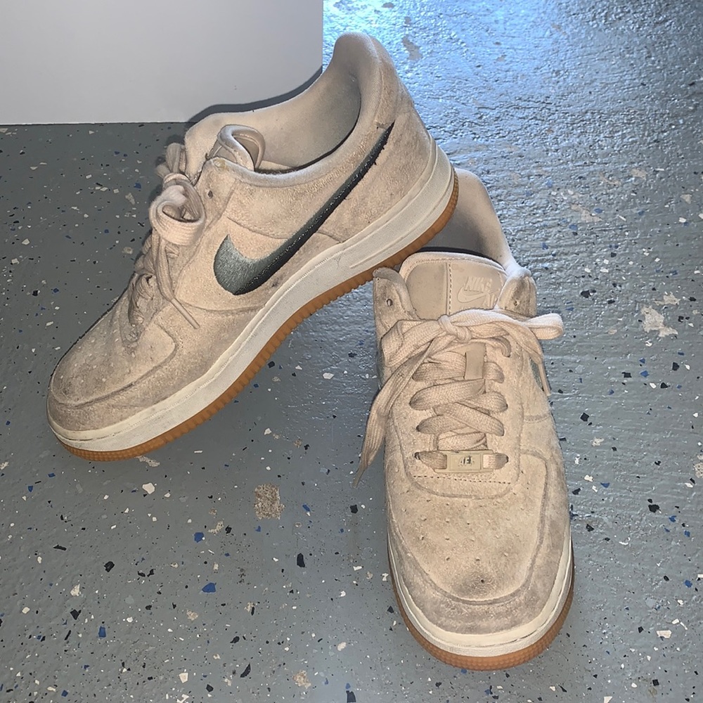 Nike Air Force 1 ‘07 LX Size 7